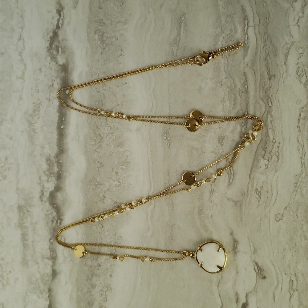 Gold tone necklace